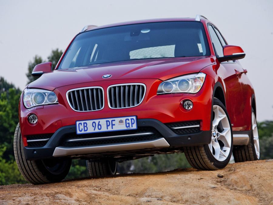  BMW X1 xDrive20i xLine (E84) 2012 года  (ZA) (фото 7 из 17)